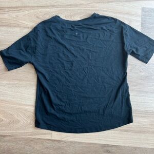 LULULEMON High low Tee